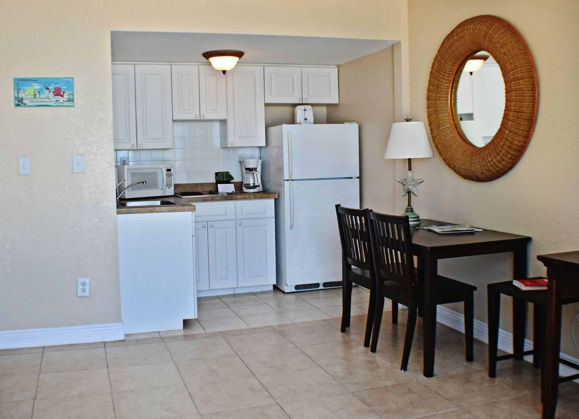 Anna Maria Island Dream Inn Holmes Beach Exterior photo